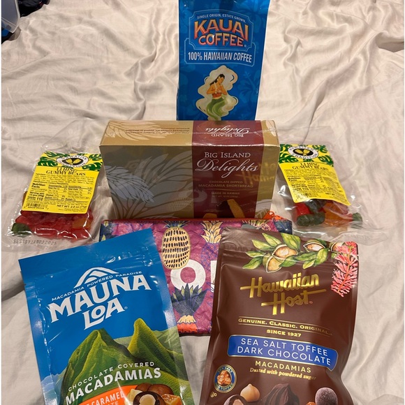 808. MYSTERY BOX HAWAIIAN STYLE Hawaii made Hawaii designed.  From the islands - Picture 9 of 14